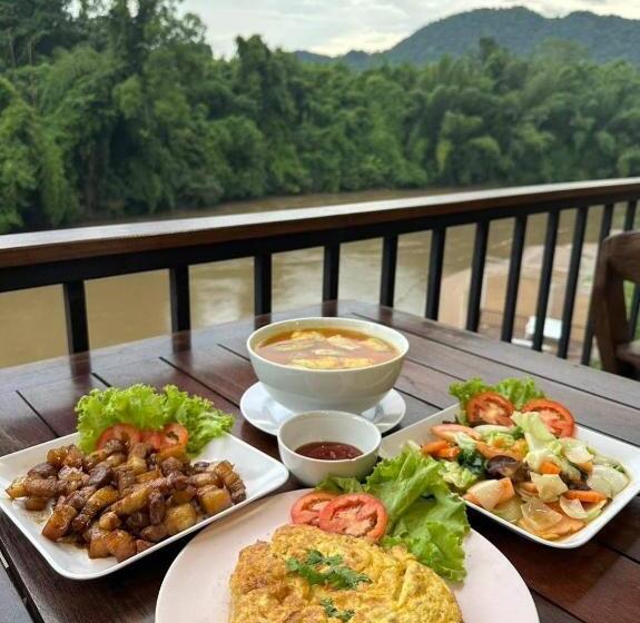 酒店 เพชรมณีกาญจน์ บีช รีสอร์ท