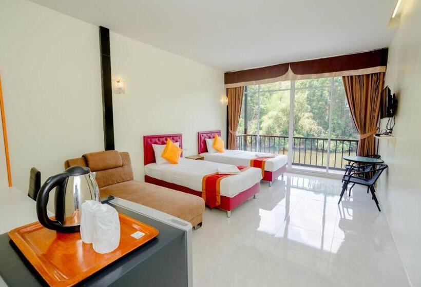 酒店 เพชรมณีกาญจน์ บีช รีสอร์ท