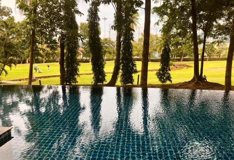 호텔 1 Br Deluxe Twin Bed Kathu Phuket