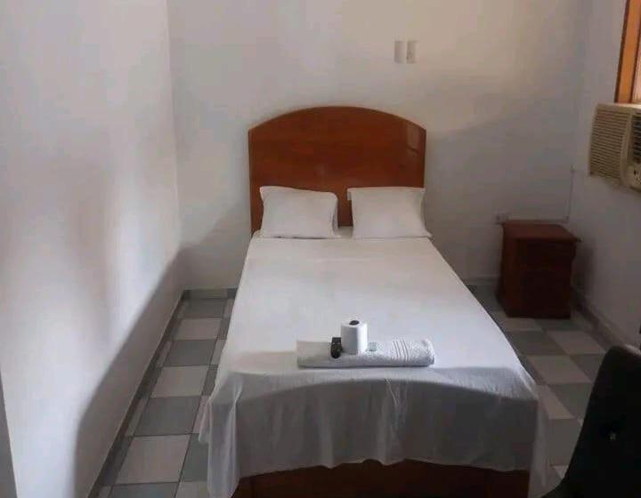 هتل Acuarela Hostal Tarapoto