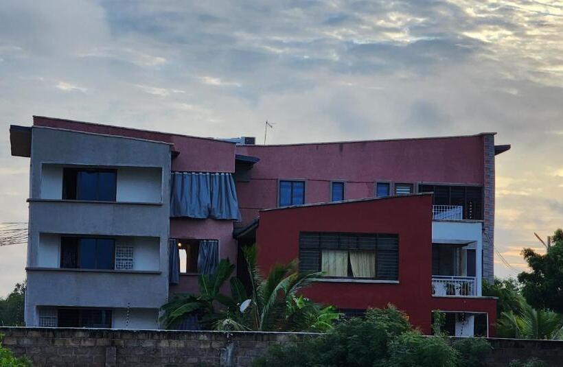 Hotel Aleri S Garden