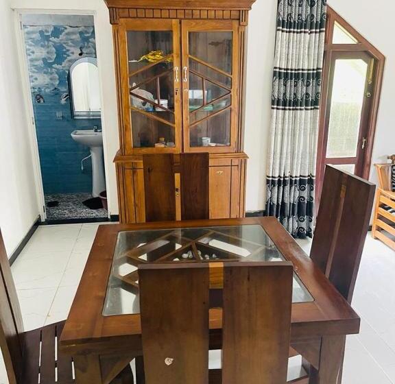 فندق Blue Waves Ocean Mirissa