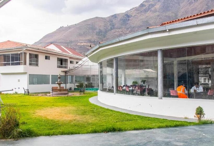 هتل Calca Paradise