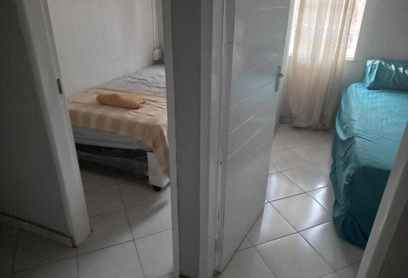 Капсульный Oтель Las Palmas Day & Night Guest House