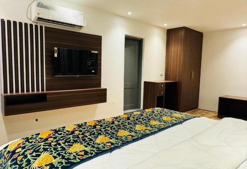 فندق De Elaaf The Luxury Stay