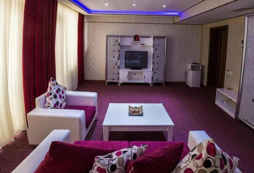 בית מלון כפרי Golden