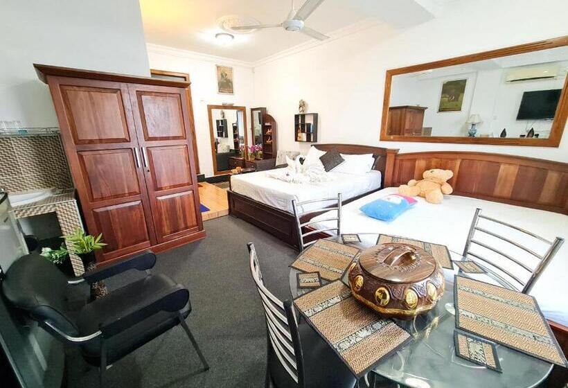 Отель Hambantota Beach