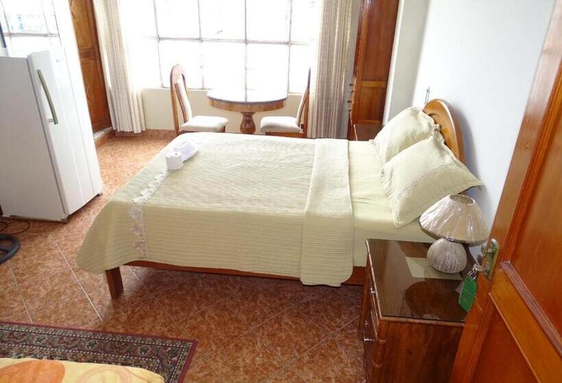 Отель Hostal Residencial Ucayali
