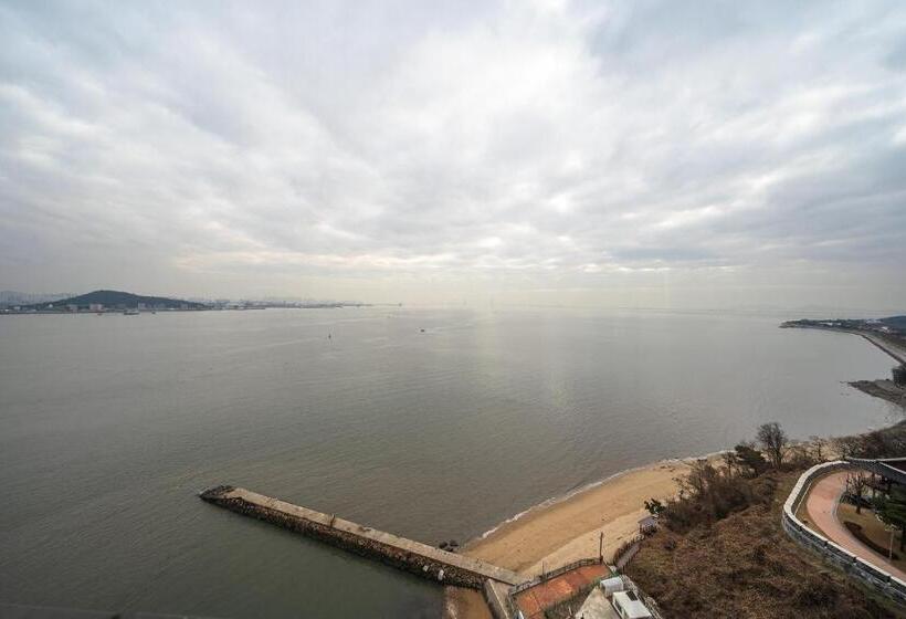 Отель Inchon Sky And Sea Ocean View