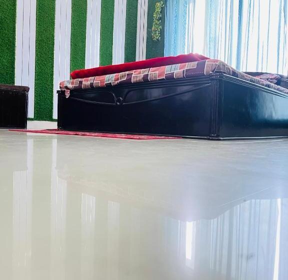 בית מלון כפרי Kalash Garden