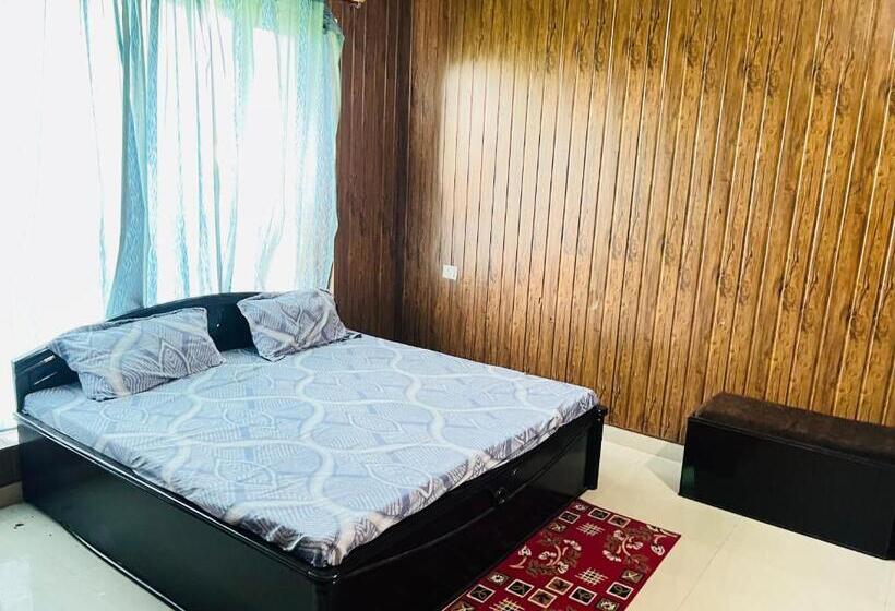 בית מלון כפרי Kalash Garden