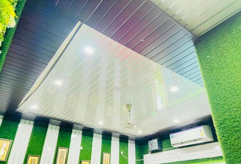 בית מלון כפרי Kalash Garden