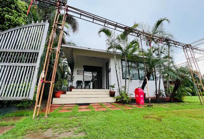 בית מלון כפרי Kalash Garden