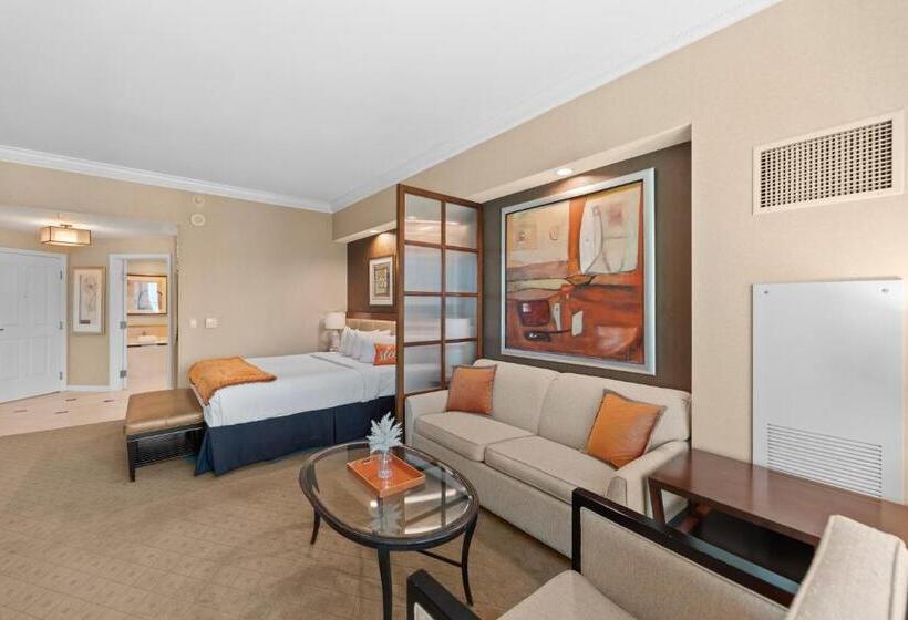 هتل Lucky Gem Penthouse & Luxury Suites At Signature Resort, Balcony Strip View 1607