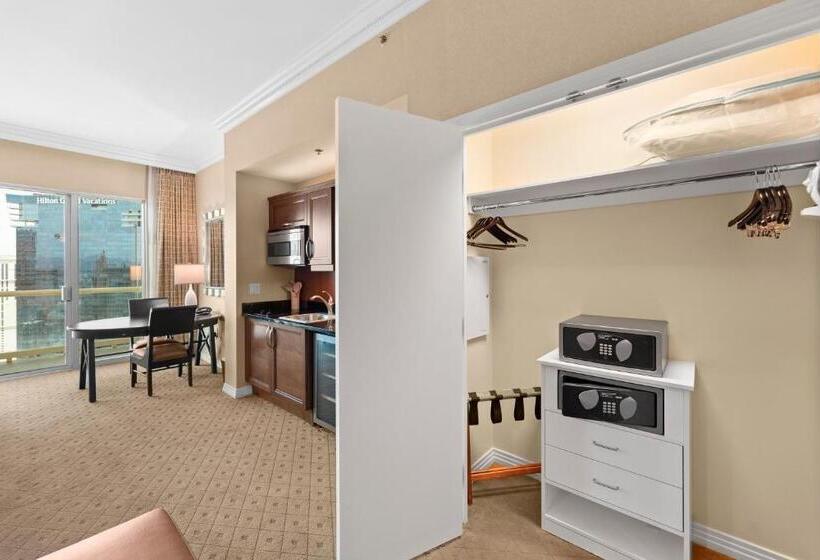 酒店 Lucky Gem Penthouse & Luxury Suites At Signature Resort, Balcony Strip View 1607