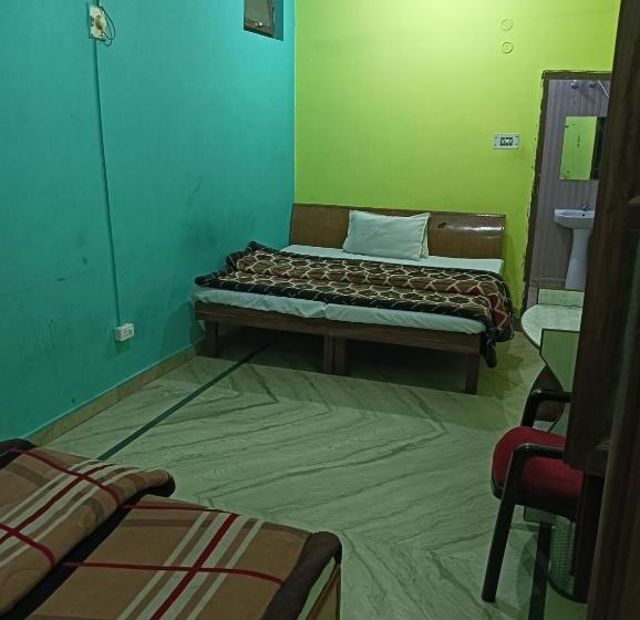 酒店 Madhur New Tourist Lodge