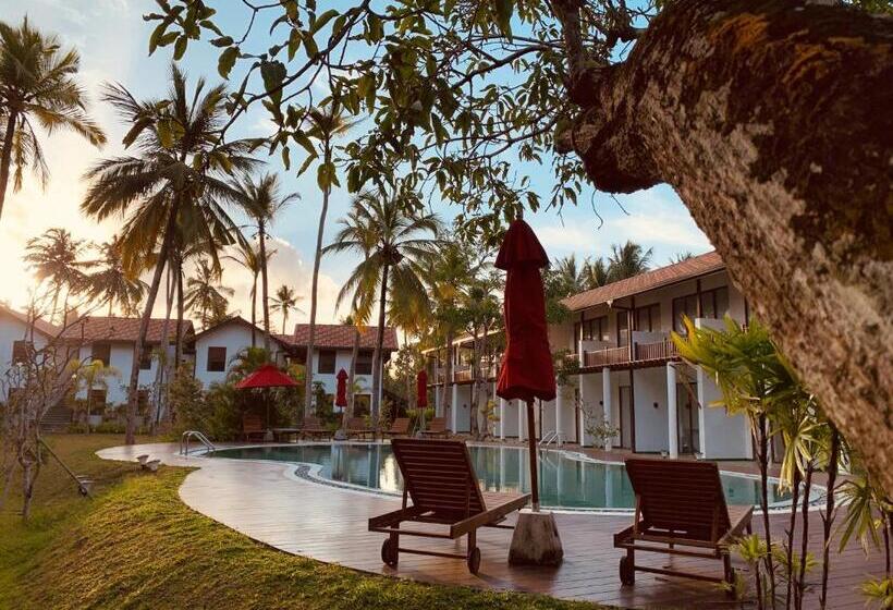 酒店 Palm Garden Ayurveda Resort