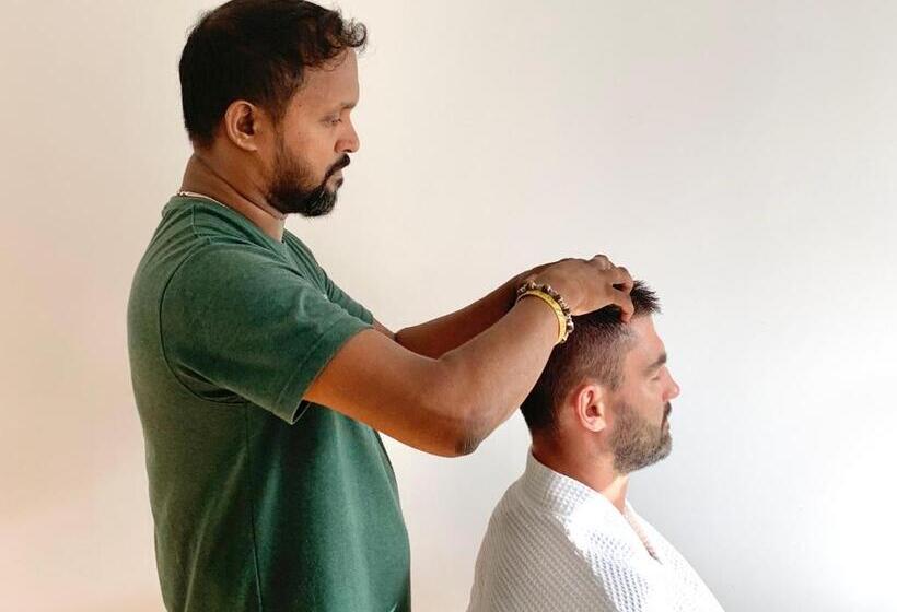 酒店 Palm Garden Ayurveda Resort