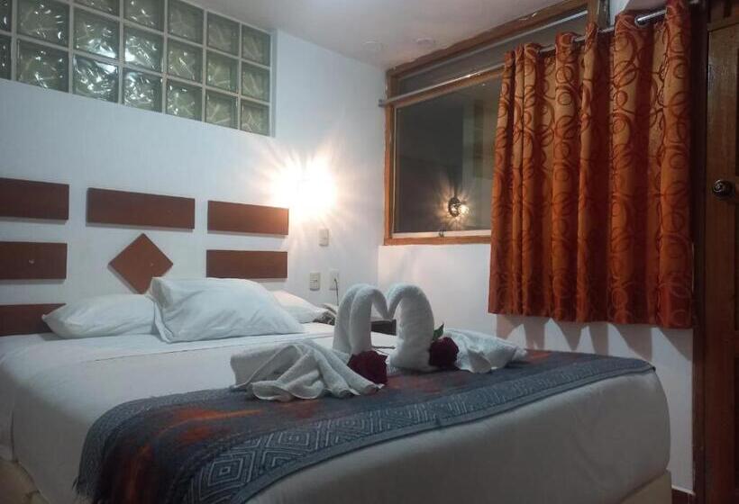 فندق Paqariq Inn