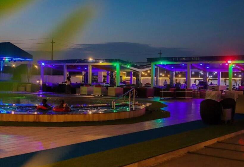 ホテル The Paradise Beach Resort And Apartment