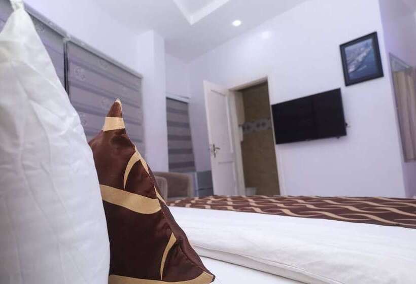 ホテル The Paradise Beach Resort And Apartment