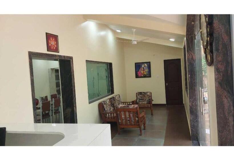 فندق Sushegad Guhagar Beach