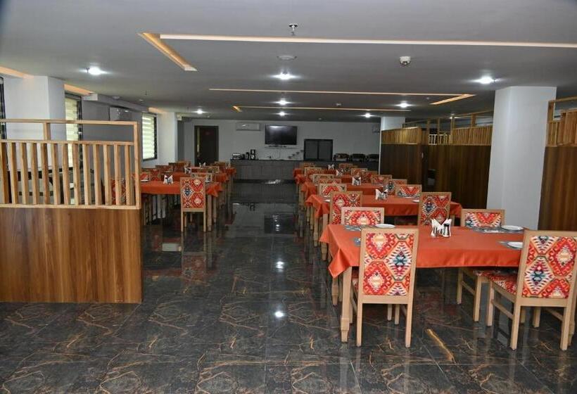 בית מלון כפרי The Orange Zest