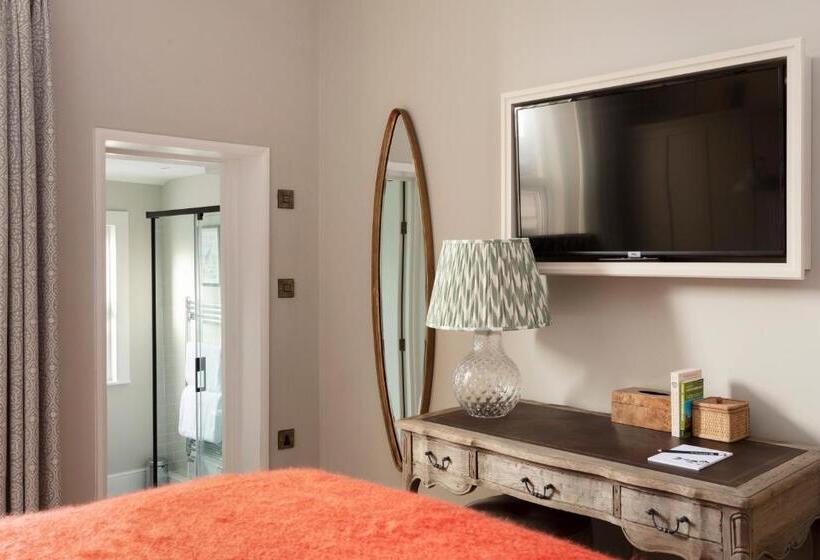 ホテル The Whittling House