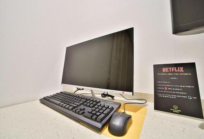 Отель Yeogiuhtte Gumi Indong 2