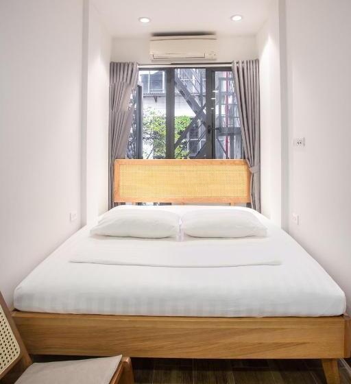 Lanha Hotel Homestay