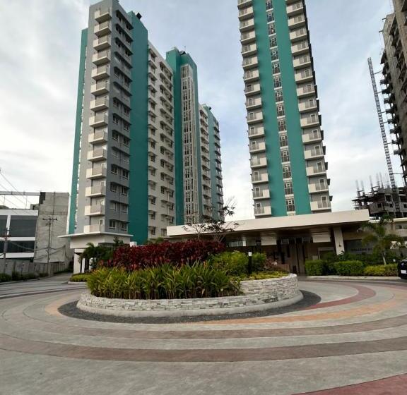 Zoe Studio Mesavirre