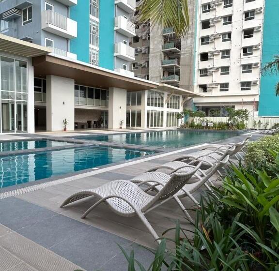 Zoe Studio Mesavirre