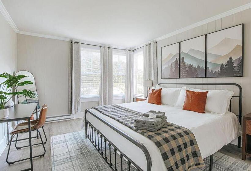 汽车旅馆  Camp Tidbit