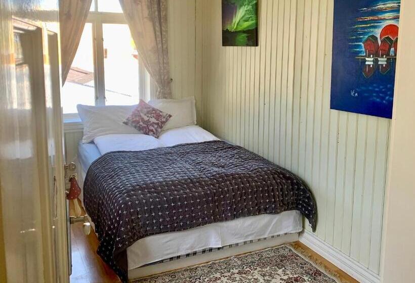 بنسيون Angelas White House