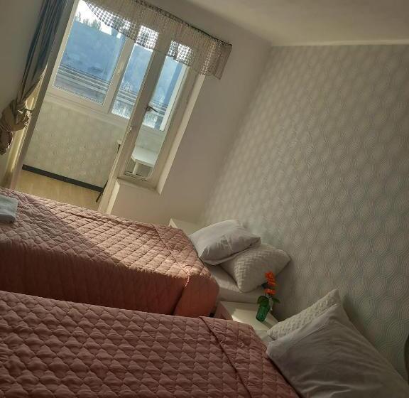 פנסיון Fms Logie