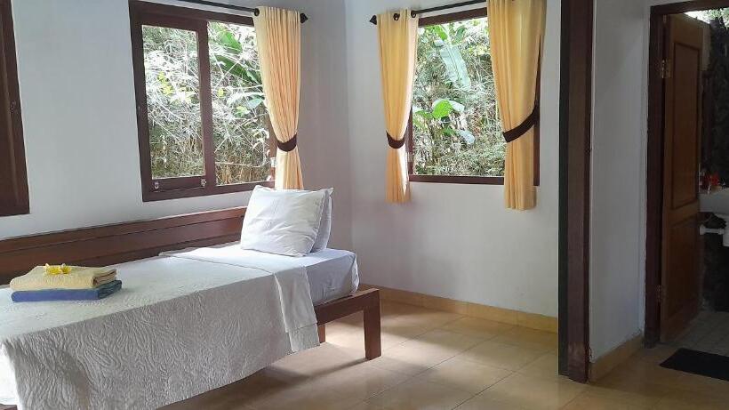 פנסיון Giri Carik