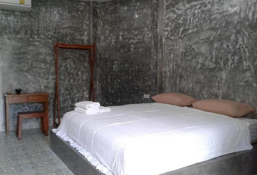 Пансион Green Tree Cottage