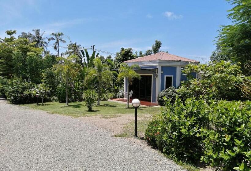 Пансион Green Tree Cottage