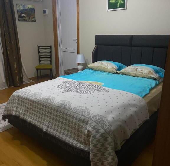 پانسیون Guest House Green House