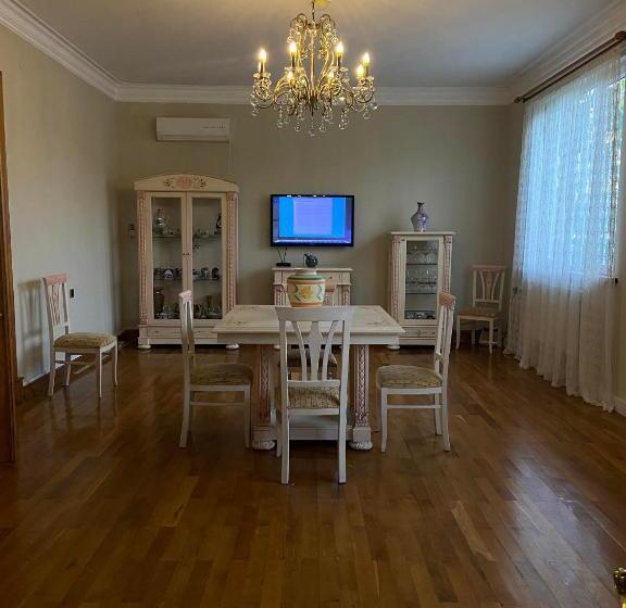 پانسیون Guest House Green House