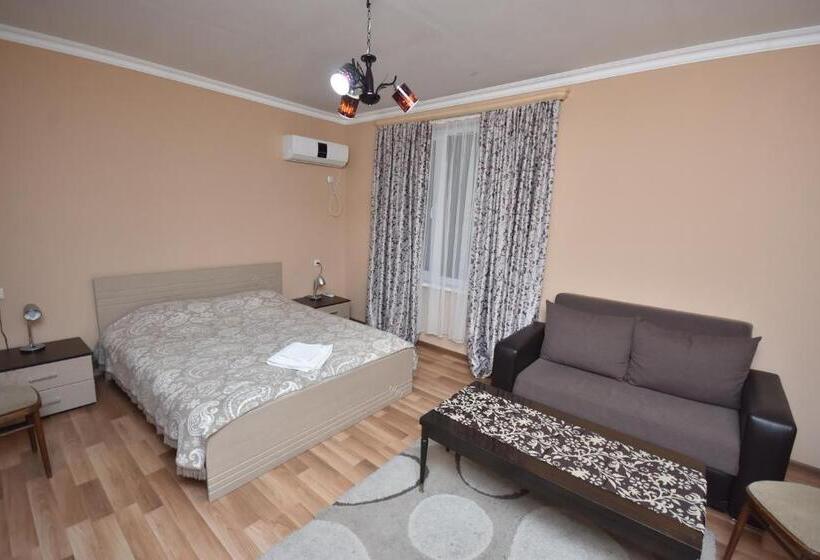 پانسیون Guest House Green House