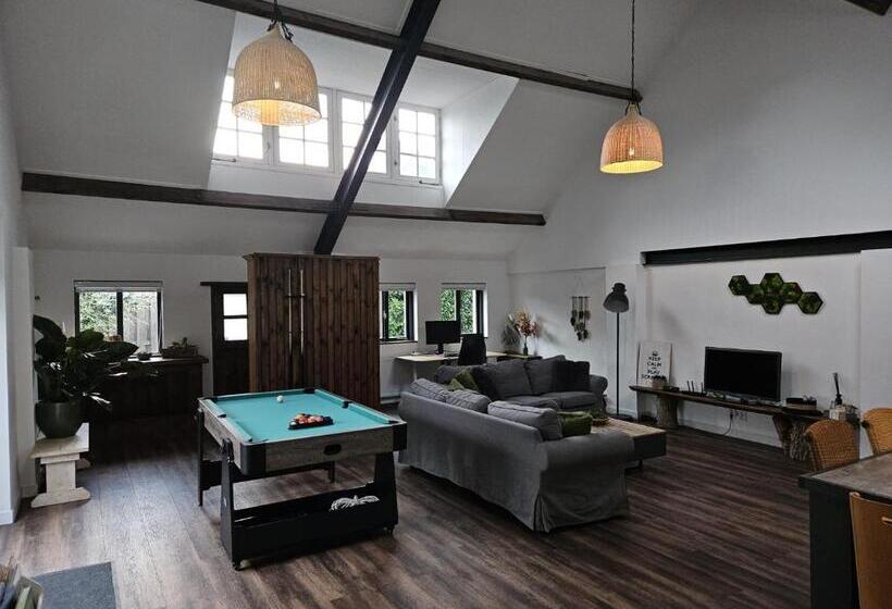 پانسیون Guesthouse Max