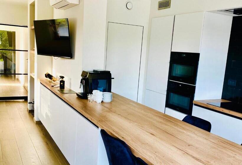 פנסיון Inova Guesthouse