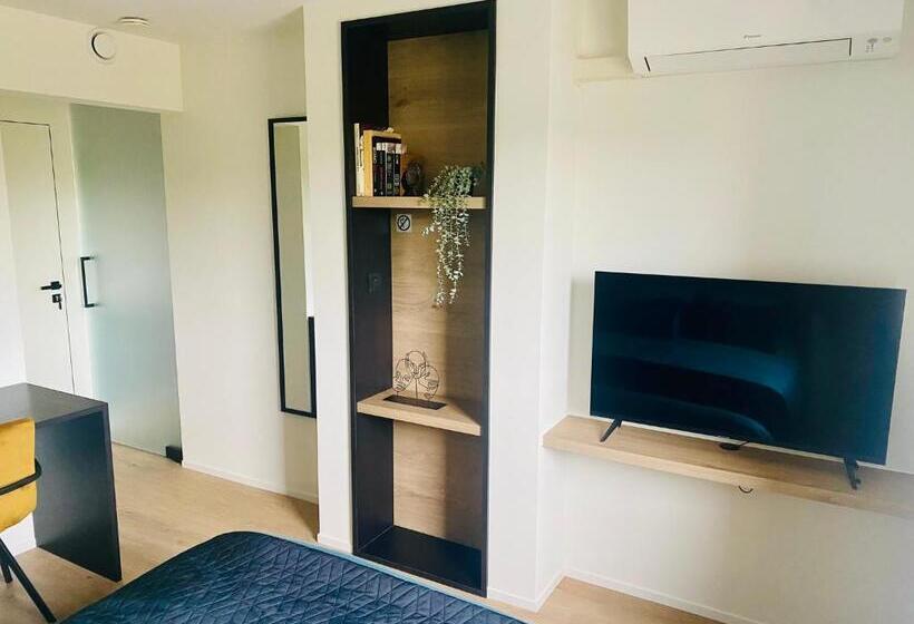 פנסיון Inova Guesthouse