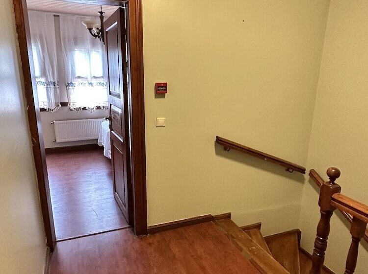 ペンション Melkan Otel Guest House