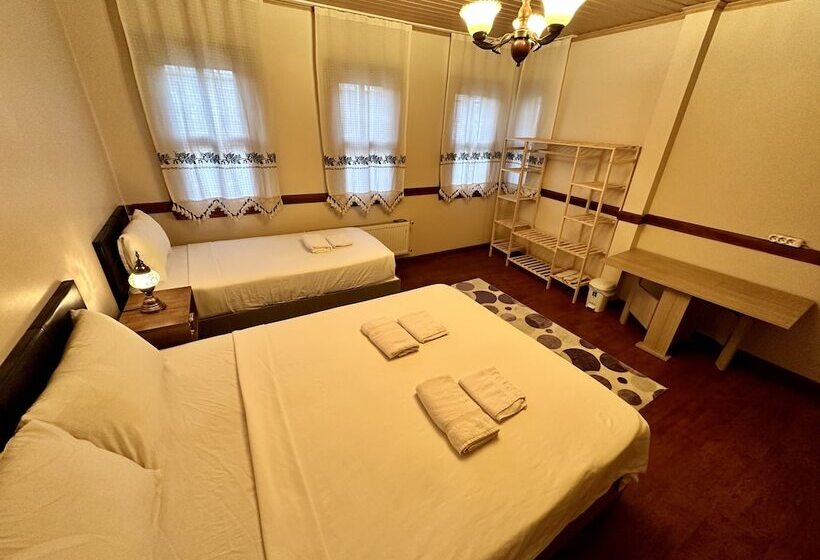 ペンション Melkan Otel Guest House