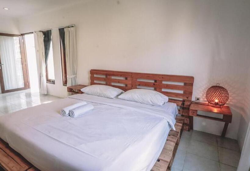 بنسيون Santai Desa