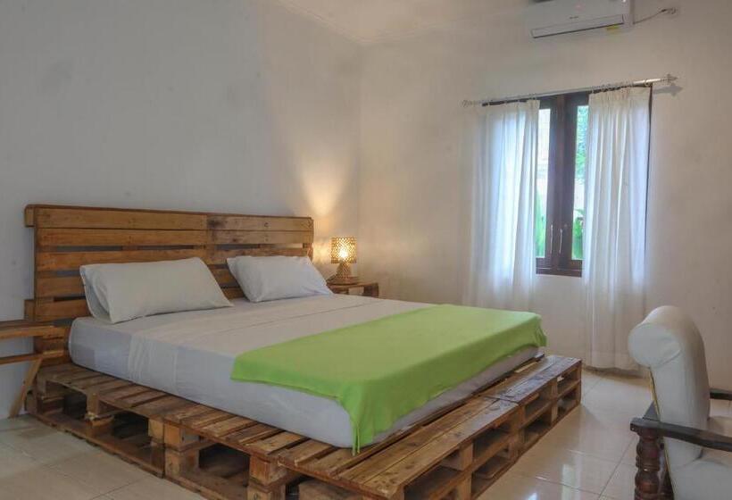 بنسيون Santai Desa