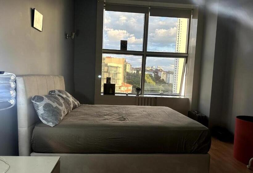 بنسيون Spacious And Airy , 5 Min Walk To Nişantaşı