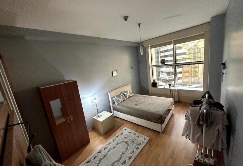 بنسيون Spacious And Airy , 5 Min Walk To Nişantaşı